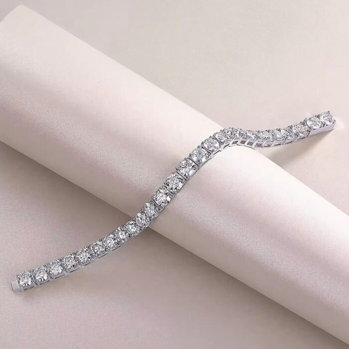 Facetune_25-09-2025-12-03-21