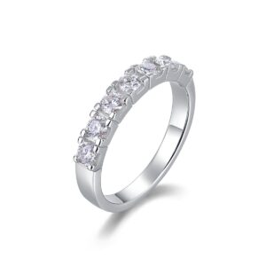 A refined seven-stone band set with shimmering 0.1-carat moissanites, each held in a sculpted claw setting that catches the light with every move. Sleek, polished, and effortlessly elegant — a modern classic crafted for everyday luxury